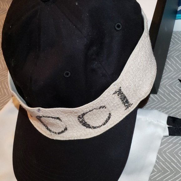 Gucci hat - Picture 3 of 4